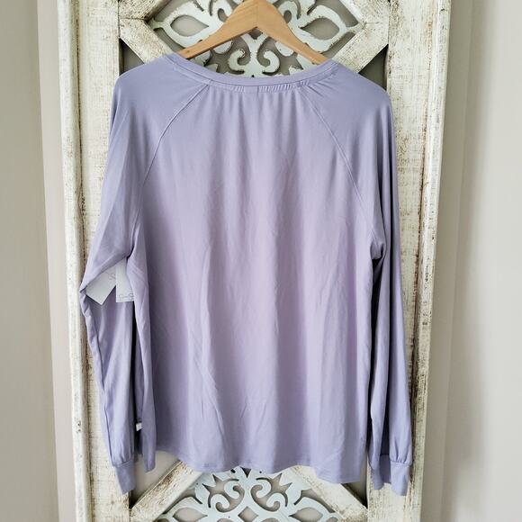 Jessica Simpson Women's Plus Size Loungewear Long Sleeve Pajama Top in Lavender - Picture 3 of 3